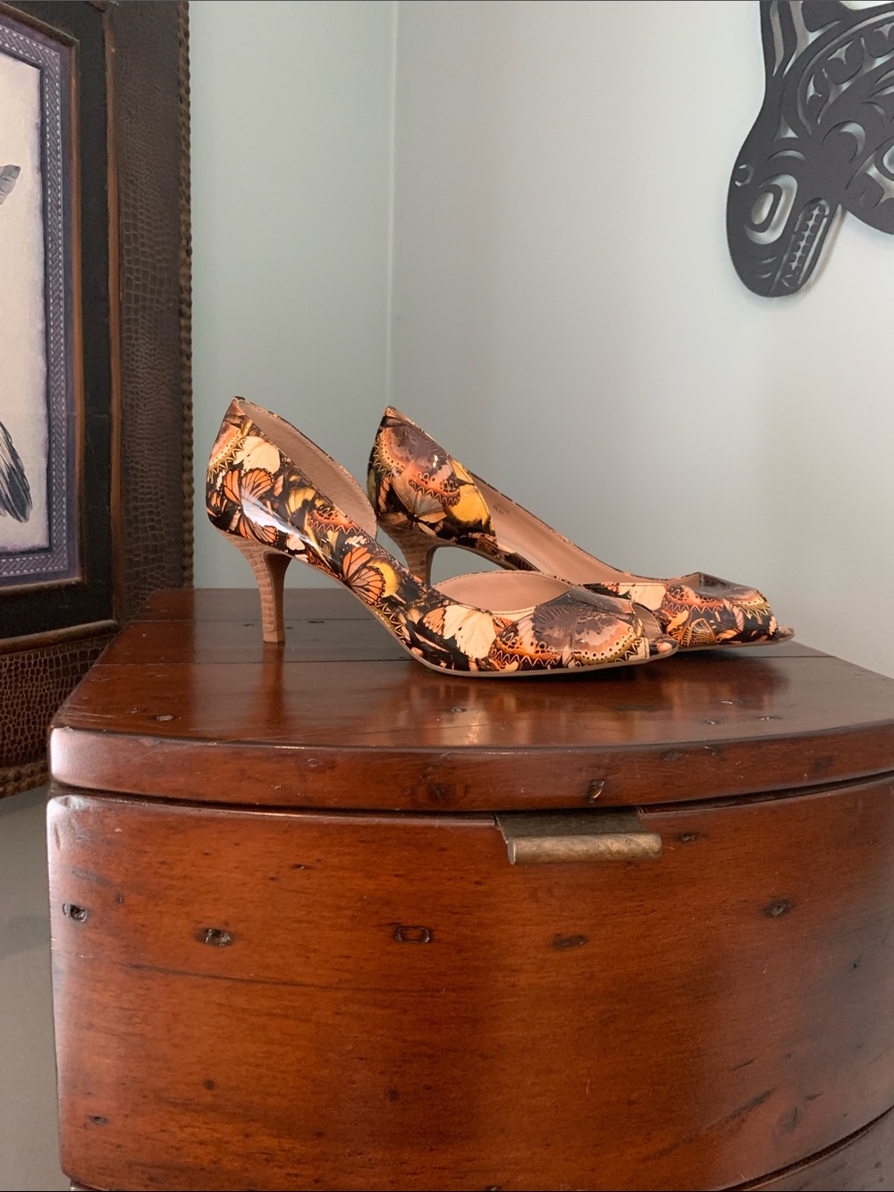Tahari Colourful Pumps with Butterfly Design Size 9